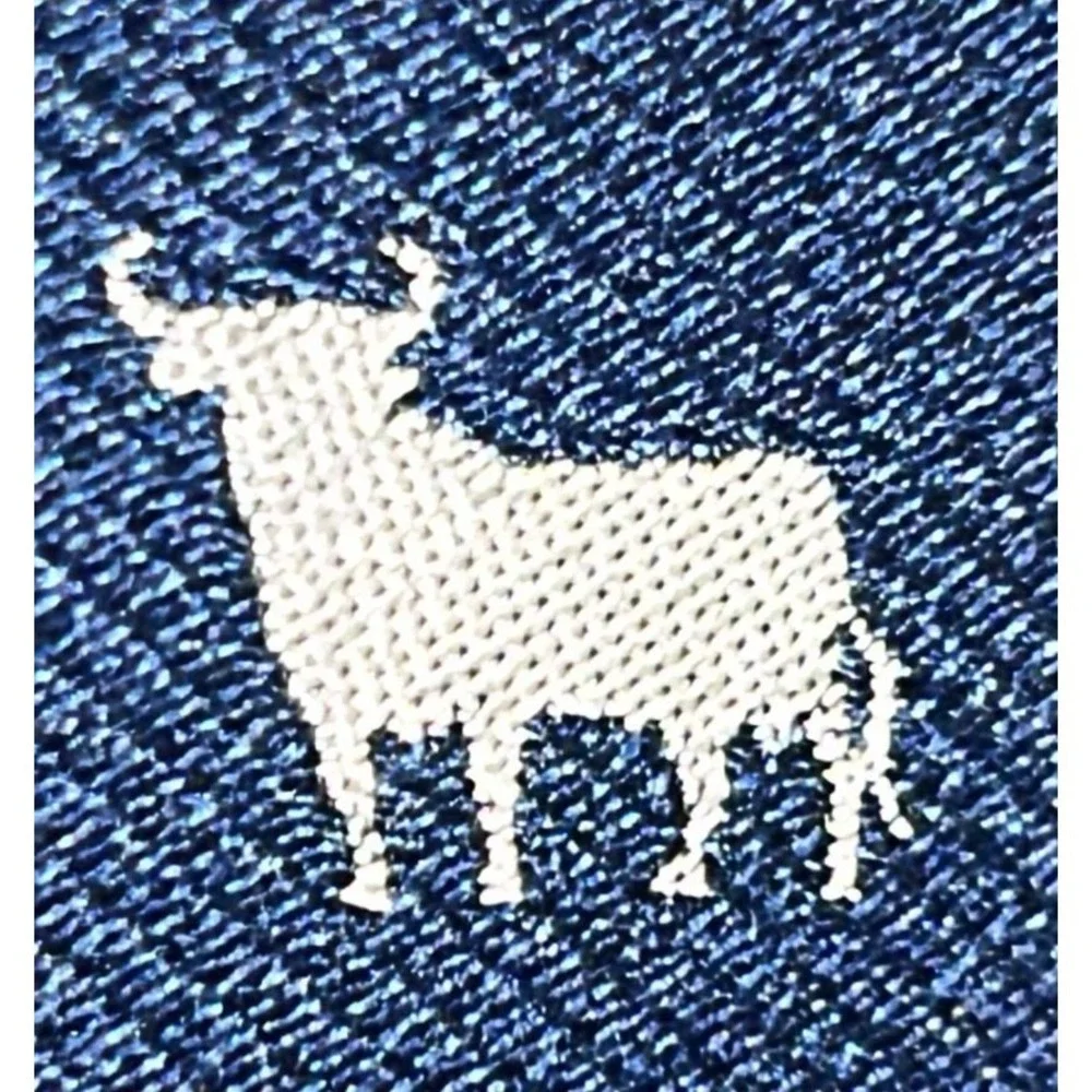 Lester Men's Navy White Animal Print 100% Silk Twill Tie Classic Size One Piece